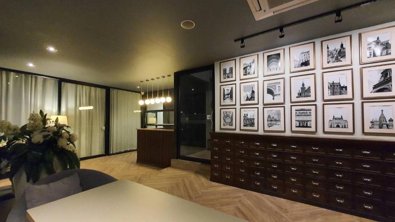 Srianunt Boutique Hotel Buriram Bagian luar foto