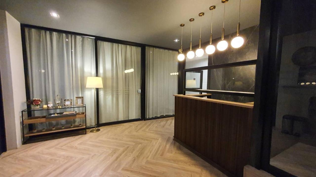 Srianunt Boutique Hotel Buriram Bagian luar foto
