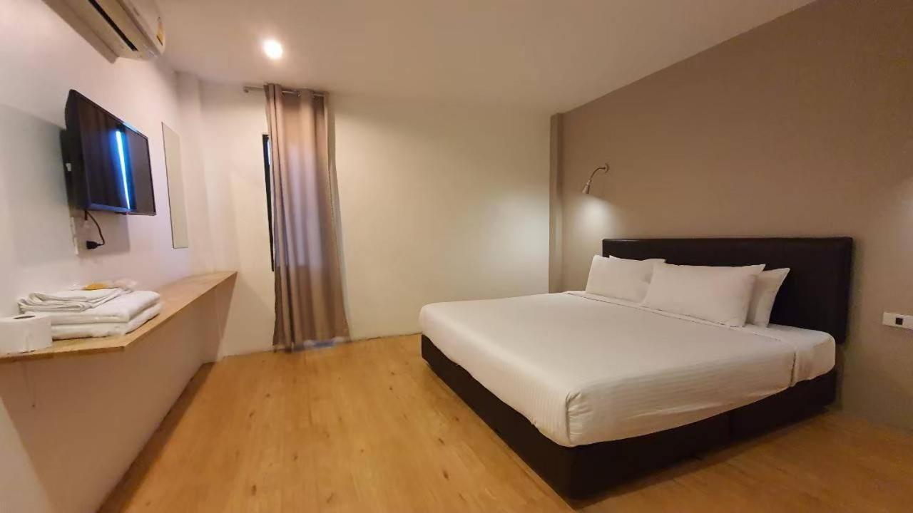 Srianunt Boutique Hotel Buriram Ruang foto